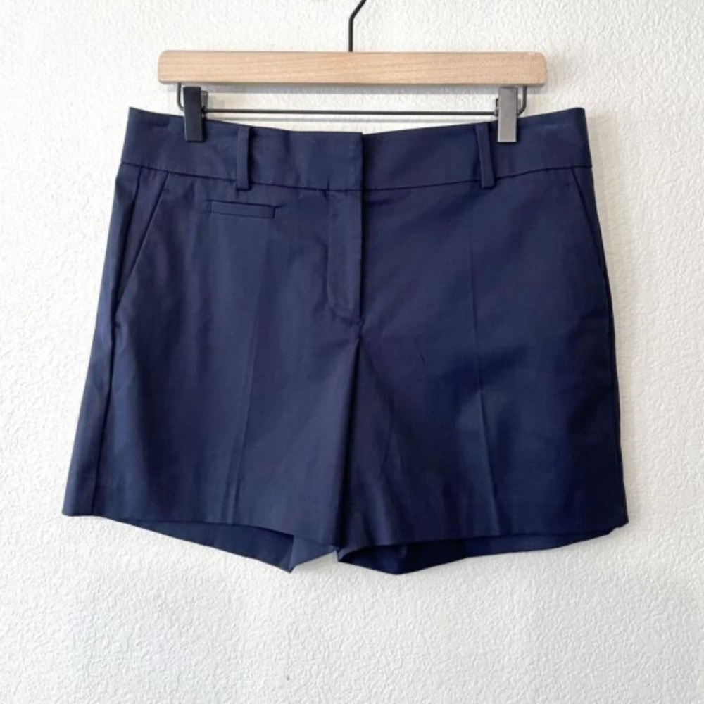 Ann Taylor shorts size 6 New without Tags Navy 98% Cotton Pockets Summer Casual